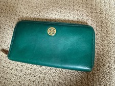 Tory Burch Wallet Zip Around Leather Gold Hardware Green Used