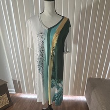 Short Sleeve V-Neck Dress