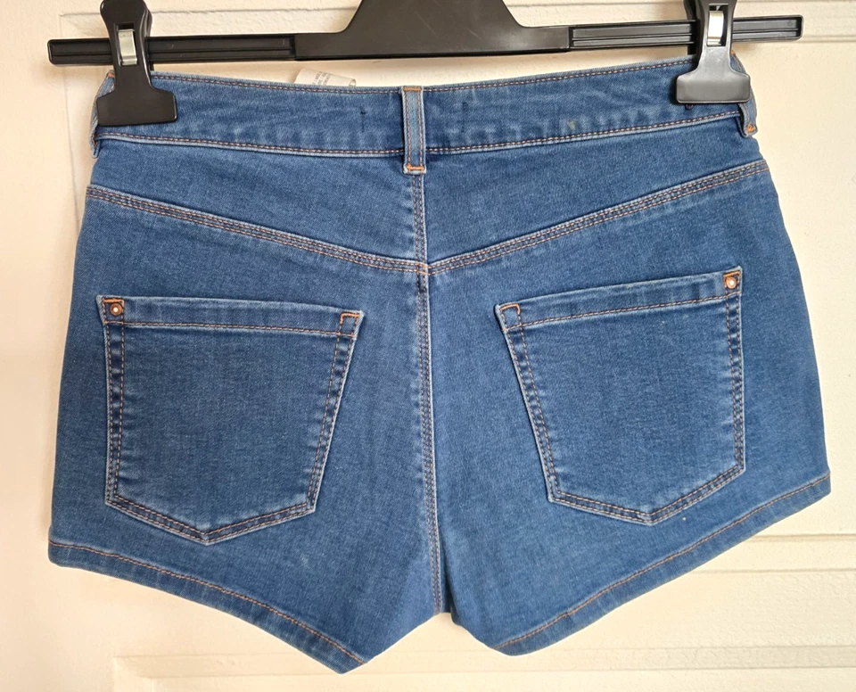 SHORT JEANS PULL&BEAR TAILLE XXS TAILLE A PLAT 34CMS COM9 - Photo 2/2