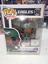 Funko Pop! NFL: EAGLES - Jalen Hurts - Fanatics (Exclusive) #248 - POP PROTECTOR