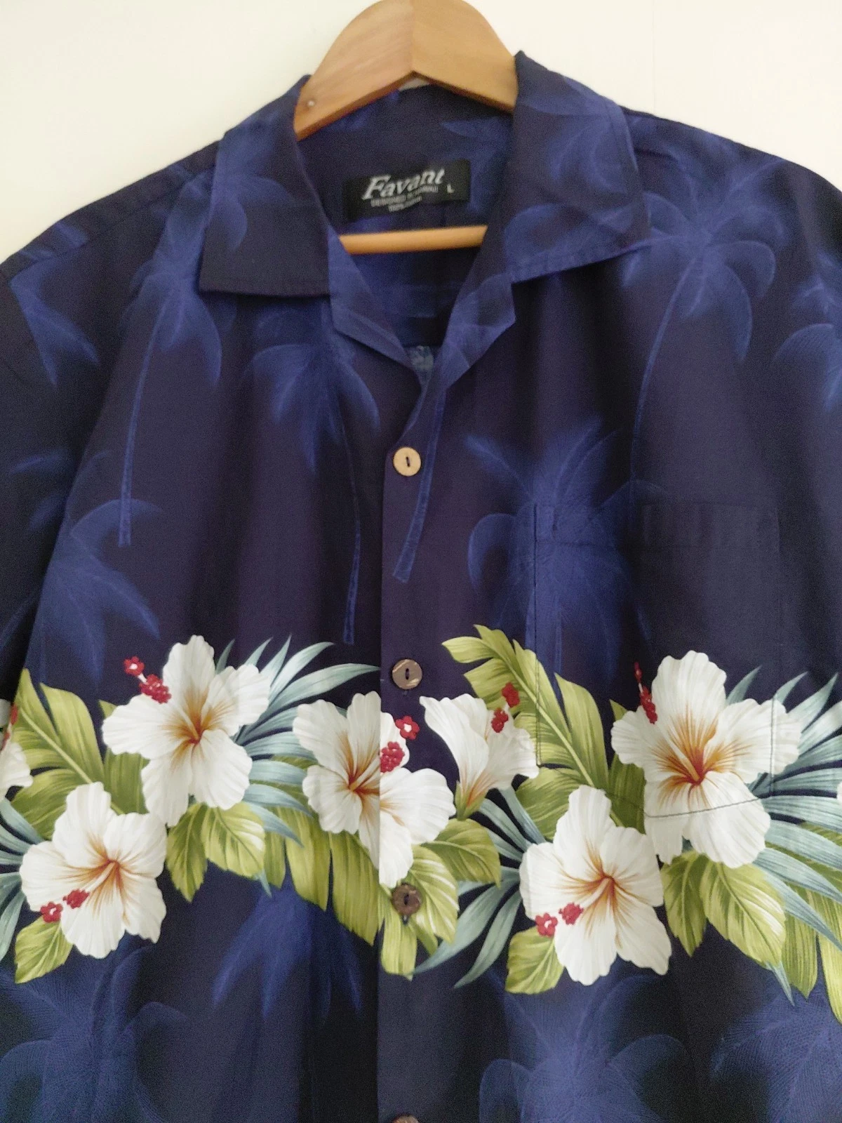 Favant Hawaiian Shirt Size Large Floral Design 100% Cotton Dark Blue