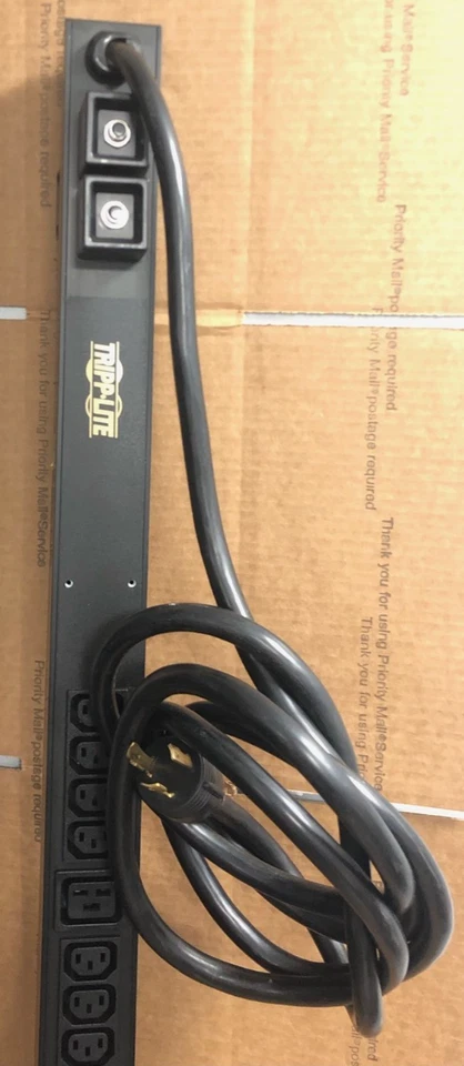 PDUMV30HV TRIPPLITE PDU 208/240V OUTLETS 6-C19 & 24-C13 L6-30P 10FT CORD - Image 4 of 4