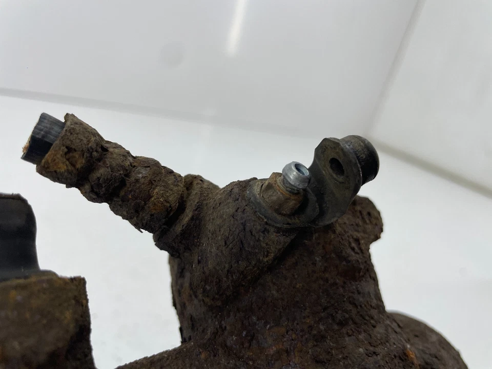 FORD KA MK2 MONTAJE PINZA FRENO CONDUCTOR DELANTERO DERECHO 1.2 GASOLINA 2008-2016 Foto 2 de 4