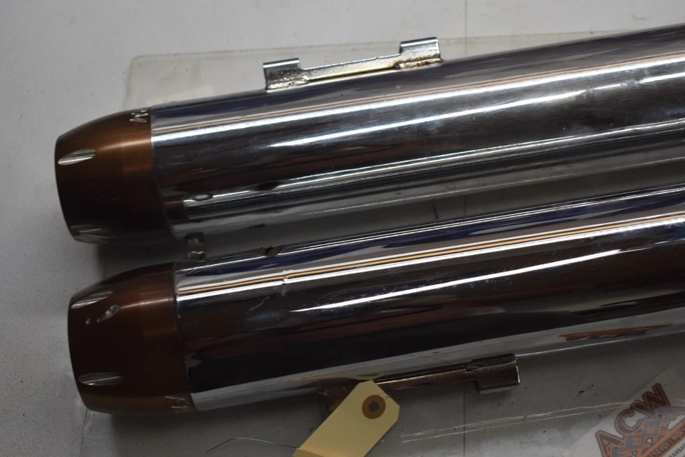 Juego de silenciadores de escape Freedom Performance 2010 Harley Davidson Road King BD19 Foto 2 de 4