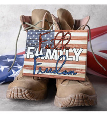 JennyGems Patriotic Decorations, 4th of July Decor, Wooden Sign for Wall NEW 