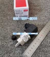1pcs New DANFOSS 060G1124 Pressure Transmitter MBS3000 060G1124