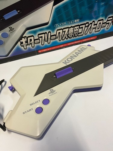 KONAMI GUITAR FREAKS CONTROLLER SONY PLAYSTATION 1 BOXED JAPAN VERSION 1999 - Picture 13 of 18