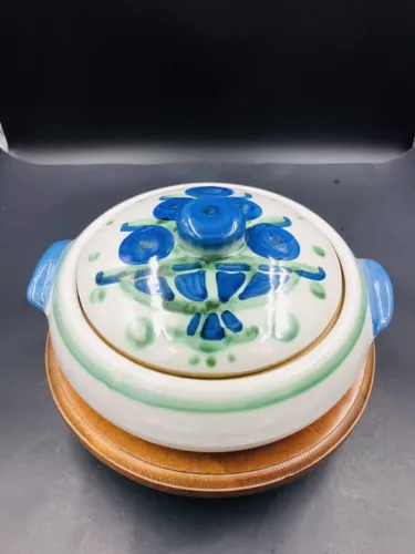 M.A. Hadley Blueberry Round Covered Casserole & Lid Crock USA Heavy