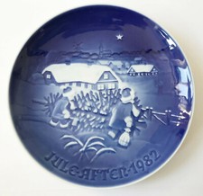 Royal Copenhagen, BING & GRONDAHL  Weihnachtsteller, Jule After 1982, B&G plate