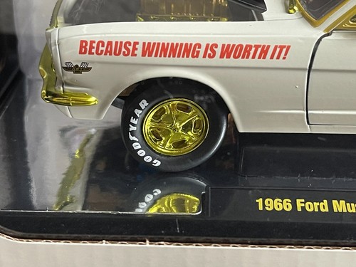 M2 Machines CHASE Hurst 1966 Ford Mustang Fastback 2+2 (1 of 750pcs WW) 1:24 - Picture 9 of 11