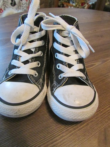 Kid's Converse All Stars High-Top Tennis Shoes - Size 8