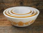 Vintage Pyrex Butterfly Mixing Bowl Set 401 402 403 404