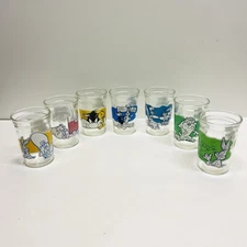 Lot of 7 Vintage 1994 Welch's Looney Tunes Jelly Jar Glasses # 1,3,5,6,8,10 & 11