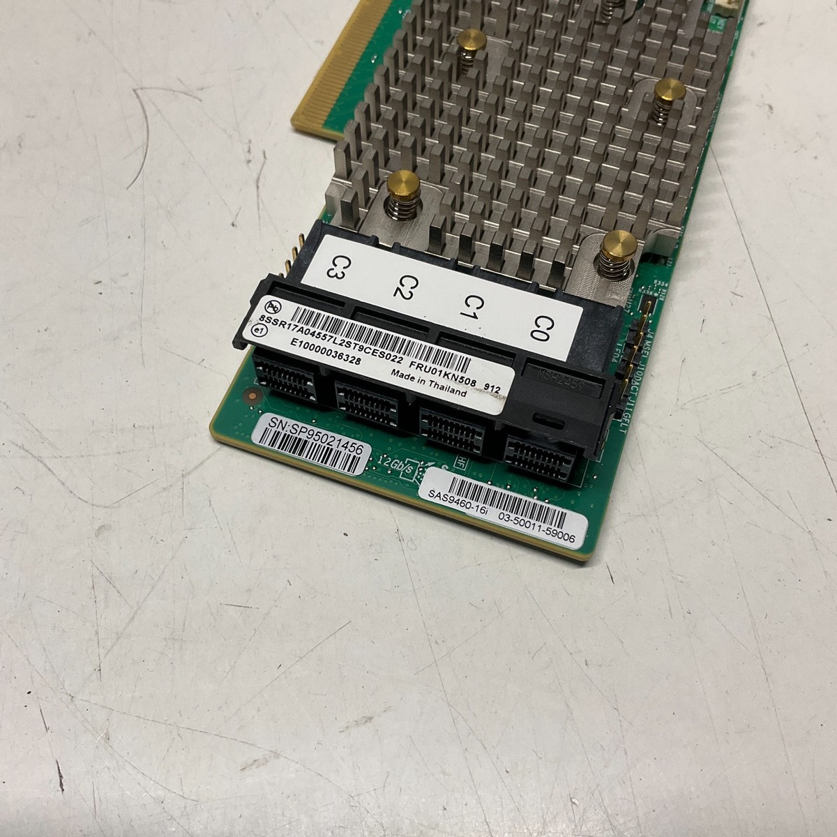 Lenovo ThinkSystem RAID 930-24i 4GB Flash PCIe 12GB Adapter