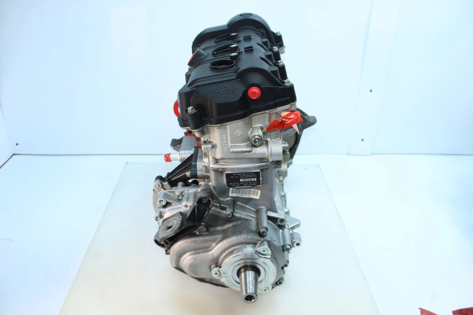 09-18 Ski-Doo MXZ X 1200 MOTOR 4 TEC BAJO KILOMETRAJE Y LIMPIO 420120301 Foto 4 de 4