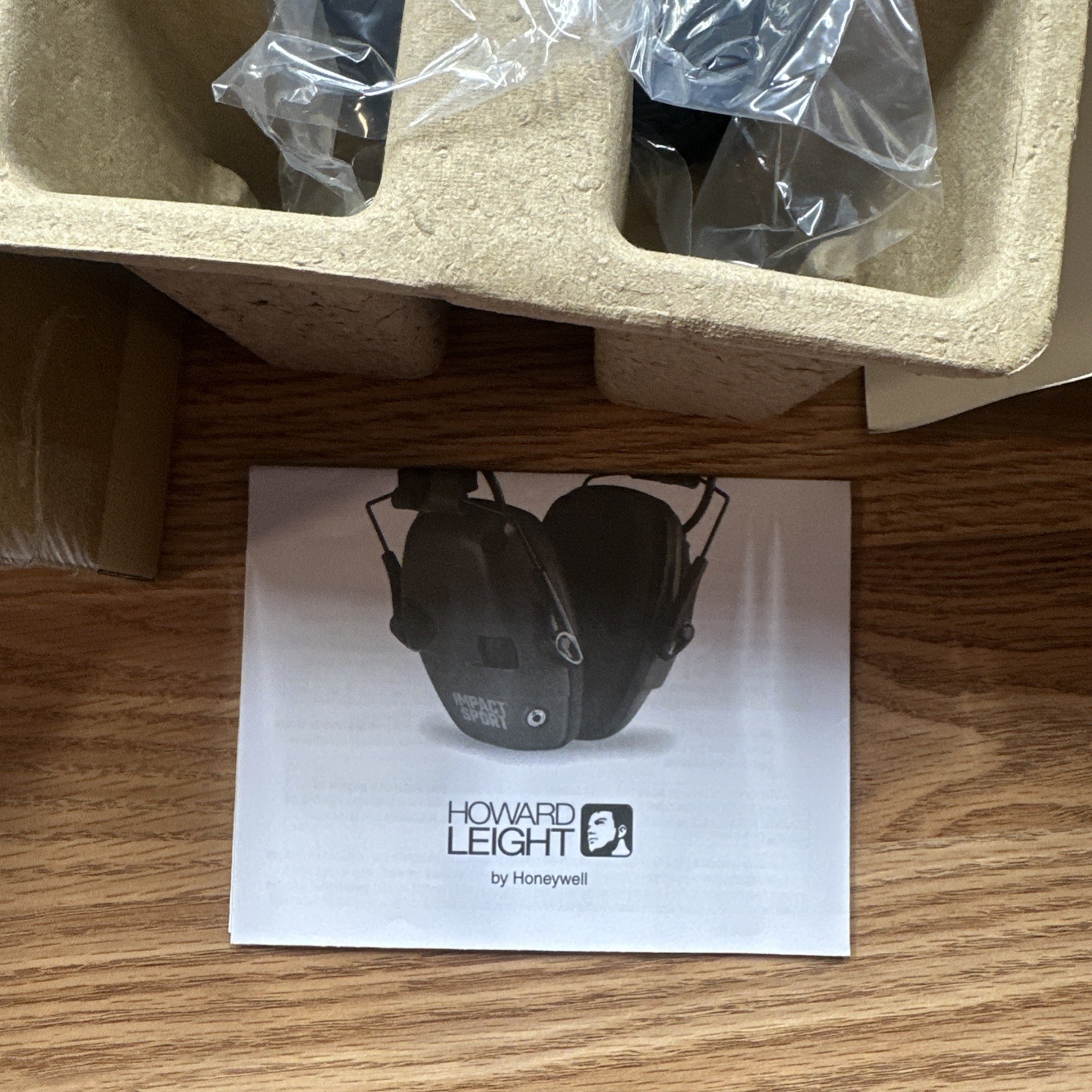 HONEYWELL Shooters Electronic Earmuffs Howard Leight Impact Sport, Green