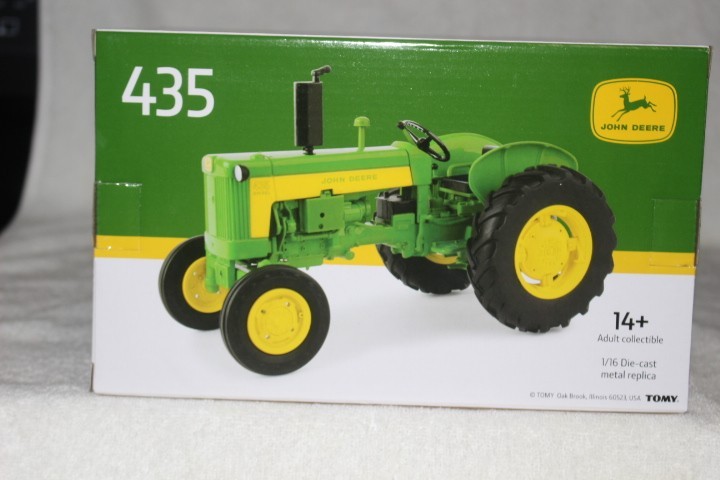 1/16 RARE JOHN DEERE 435 2 CYLINDER CLUB LIMITED EDITION