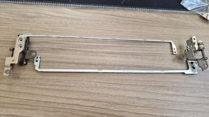 HP 250 G7 Laptop linker und rechter Bildschirmdeckel Scharniere AM29M000400 AM29M000500 SCHRAUBEN