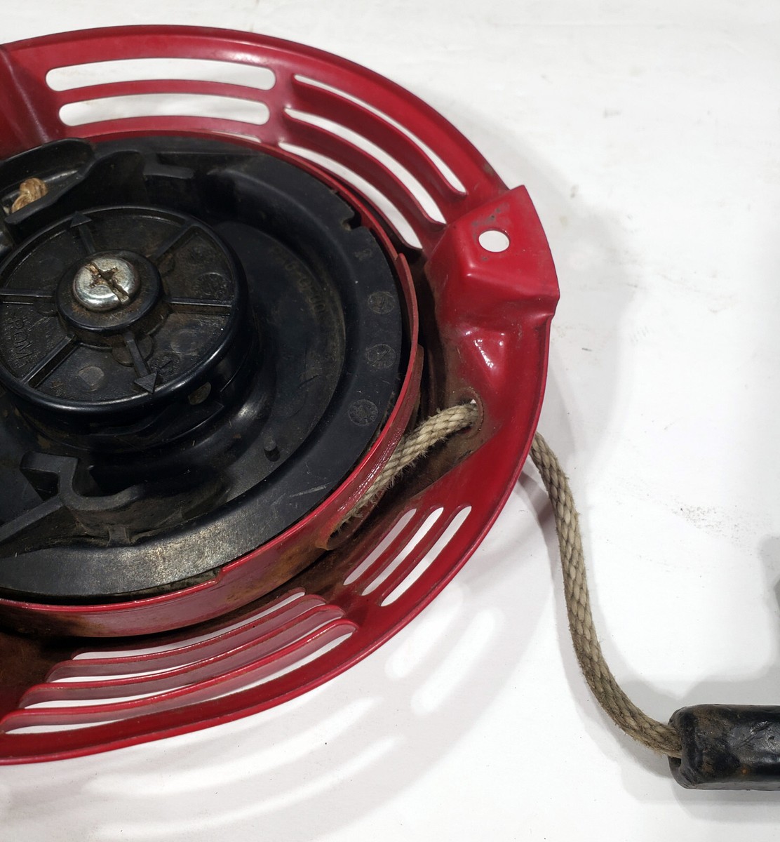 ●AGGRAVATED レア 28400-Z1V-802ZB Used Genuine Honda RECOIL STARTER ASSY