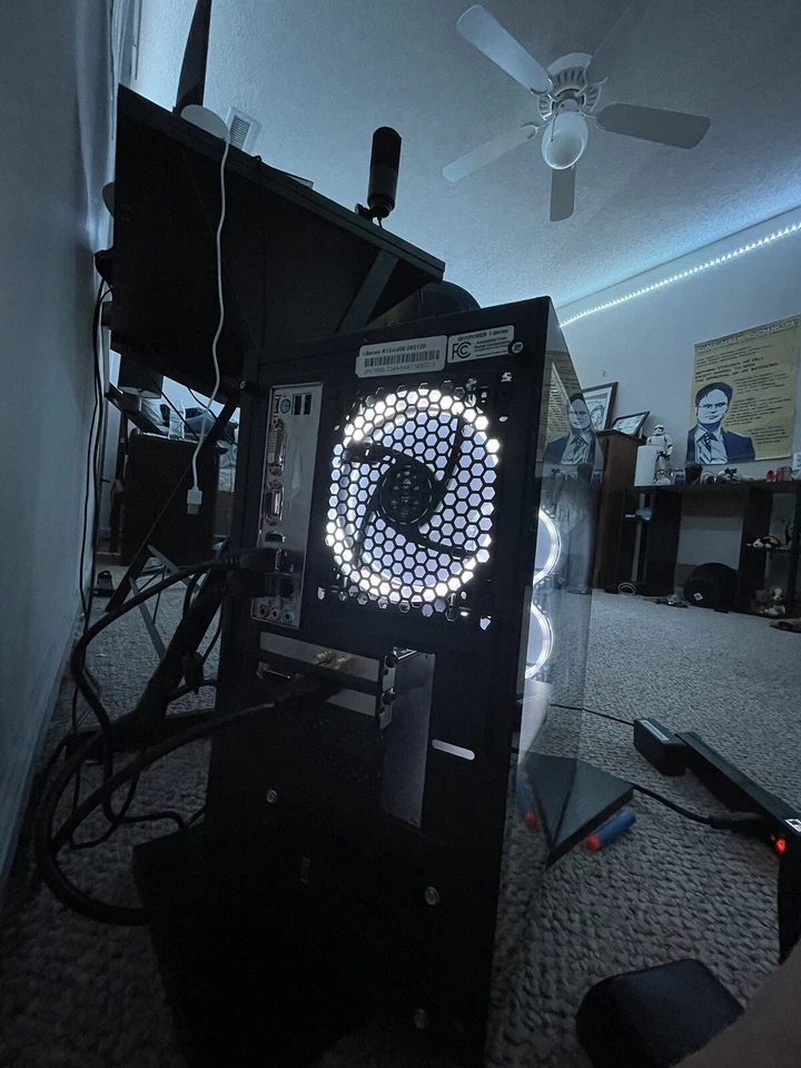 iBUYPOWER Element Mini 9300 - Imagem 4 de 4