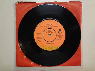 GRAND FUNK: Bad Time 2:55-Good & Evil 7:34-U.K. 7'' Capitol Records CL 15816 Demo