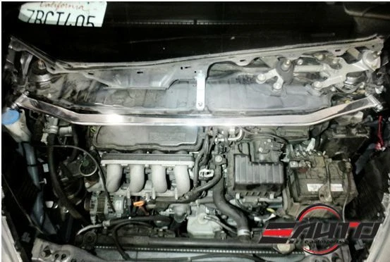 Barra superior delantera soporte transversal MEGAN Race Spec para Honda Fit 09-14 Foto 2 de 4