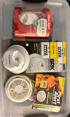 Lot of 3 Smoke Detectors First Alert and One BRK