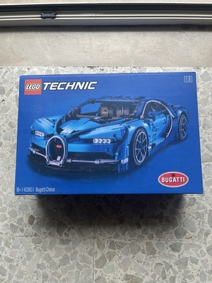 LEGO Technic 42083 - Bugatti Chiron (Complete with Box and Manual)