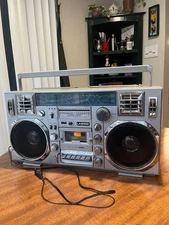 Vintage Lasonic TRC-920 Boombox – Early 1980s Original