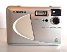 Fuji Finepix 2300 Digital Camera - For Parts / Not Powering On Completely
