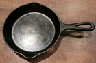 Very Nice Vintage Wagner #3 Cast Iron Skillet. "Buttered Over/Ghost" Pie Logo!