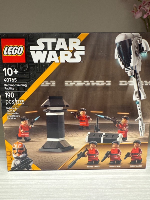 LEGO 40765 Star Wars Kamino Training Facility GWP w/ Clone Cadets - New Sealed