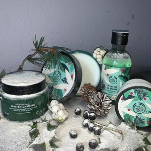 winter jasmine scrub