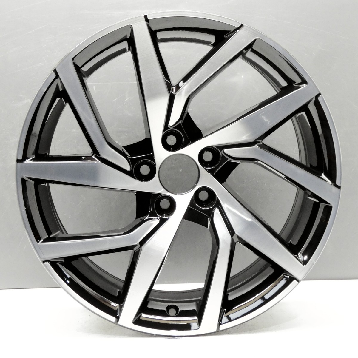 VOLVO V60 S60 Y SPOKE DIAMOND CUT 18 VOLVO V60 S60 Y SPOKE DIAMOND CUT 18