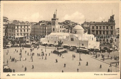 Alger Algeria Place du Governorate Statue du duc d_O