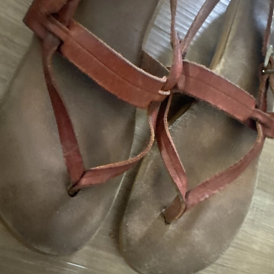 VINTAGE GH Bass Co Strappy Flat Sandals Thong  BROWN LEATHER  Size 8 Thong Strap - Image 3 of 4