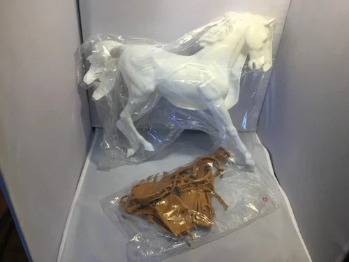 Koehler reproduction Marx Best of the West Flame white Horse Saddle johnny