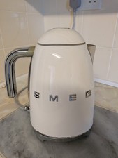 Smeg Electric Kettle 50s Style In White. Good Condition KLF03WHUK