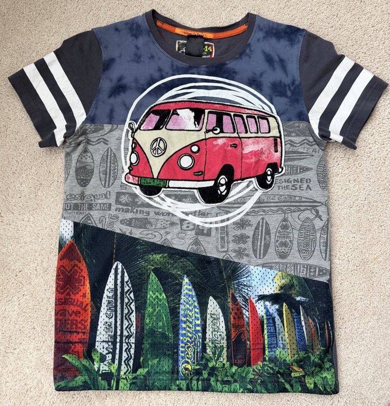 Desigual kids graphic t-shirt - Sz 13/14 - Preowned