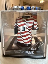 USA 🇱🇷 Christian Pulisic Home Mini MyJersey Shirt Collectible With Bracelet.