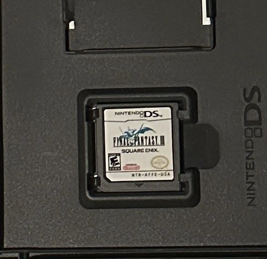 Usado - Final Fantasy III (3) Nintendo DS Completo CIB Foto 2 de 4