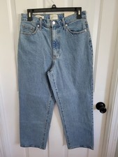 Universal Thread Women  s 8/29R Vintage Straight Jeans Medium Wash NEW