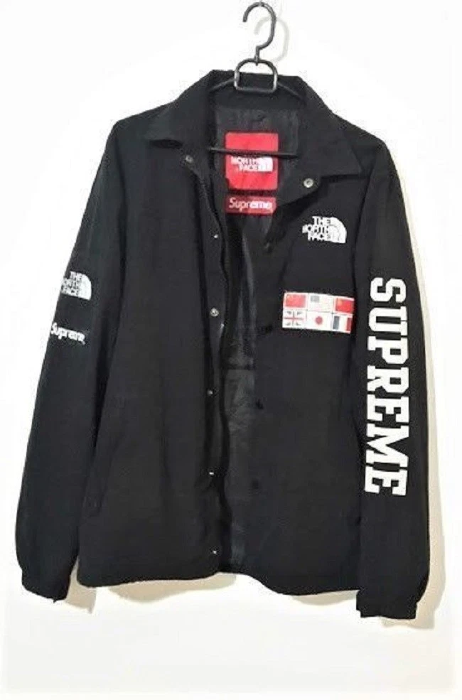Giacca rara The North Face X Supreme Flags nera.