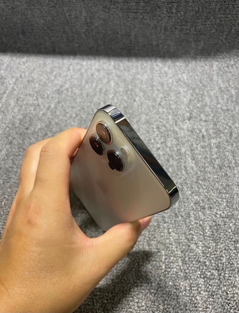 Apple iPhone 13 Pro - 128GB/256 GB - kinds of colors