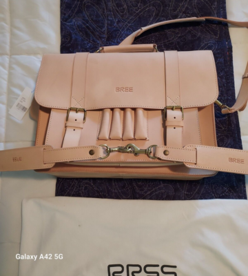 BREE Classic レザー ハンドバッグ Vintage BREE Classic Leather Satchel, new and unused with dust bag