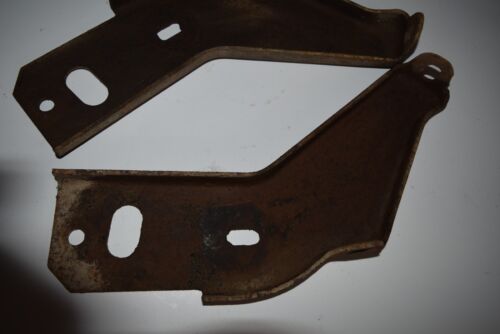 1963-1964 OEM FORD GALAXIE LEFT & RIGHT SIDE FRONT BUMPER BRACKETS - Foto 7 di 14