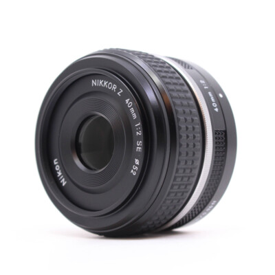 値下げ中　Nikon NIKKOR Z 40mm f.2 SE Nikon NIKKOR Z 40mm f/2 (SE) Lens - 23pc 64GB Ultra Bundle + 1 Yr