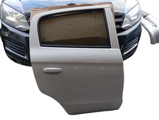 Porte arrière et accessoires Mitsubishi SPACE STAR