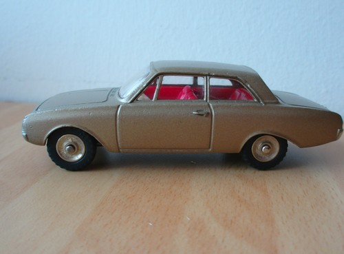 MÄRKLIN FORD TAUNUS 15M 8018 Neuf en boite d'origine Mint in box EUR 140,00 - FR