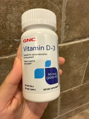 GNC Vitamin D-3 d3, 2000 IU, Supports Teeth and Bone Health 180 ct